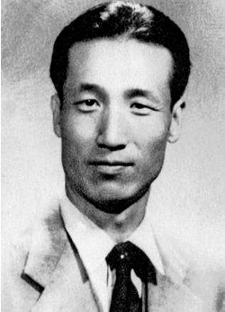 解密:谁是刘少奇安在卫立煌身边的王牌间谍?