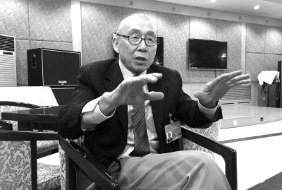  薛凯琪 诉抑郁症成泪人 曾设计百种 自杀 方法--人