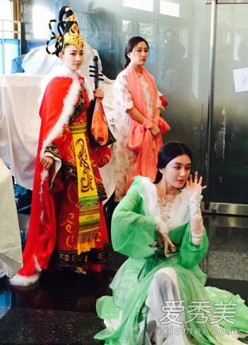 春晚遗珠上元宵晚会 张杰古装四大美人登台-