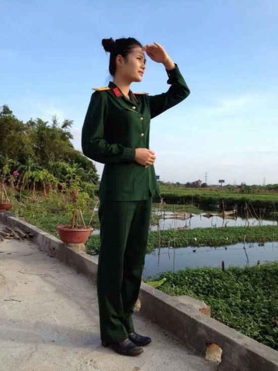 越南美丽女兵不一样的风采