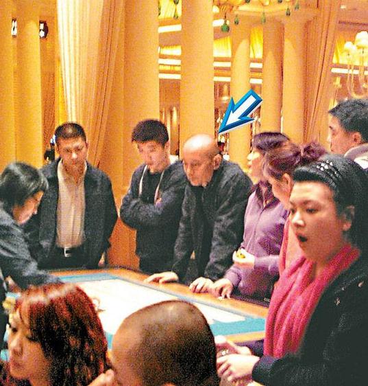 曹格携陌生女子澳门赌博 曾酒后大闹林志颖婚礼