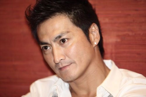 皇帝!李易峰当快递员 刘德华洗头仔何家劲当搬尸工