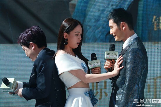 黄晓明穿女仆装卖萌 为《锦绣缘》造势力扛陈