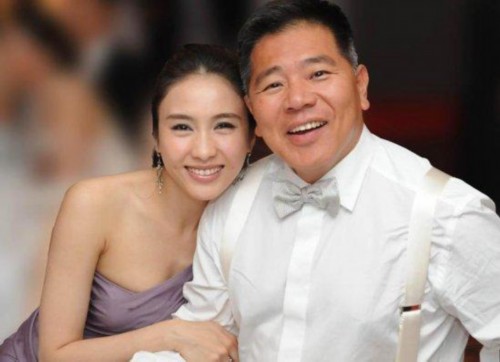 刘强东一亿聘奶茶欲迎娶 奢华聘礼钻戒豪宅奢