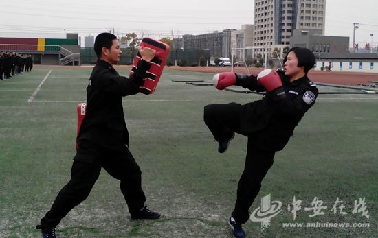 特警徐庆林:女汉子不爱红妆爱武装(图)
