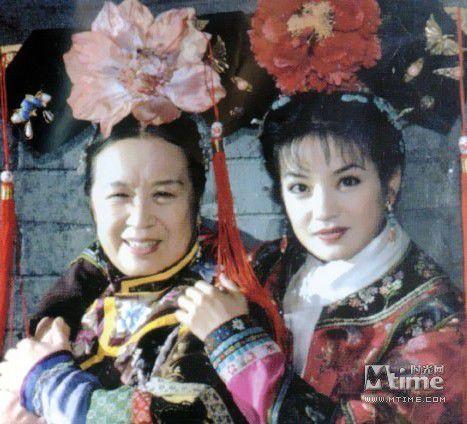 赵薇想演电影版《还珠格格》容嬷嬷 期待与范