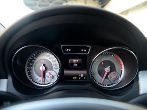����(����) ����GLA��(����) 2015�� GLA 200