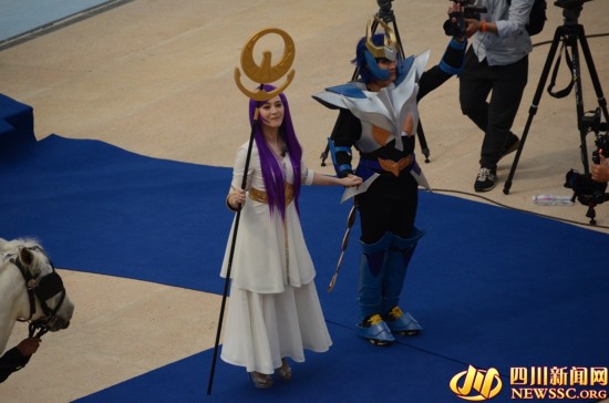 跑男到成都 范冰冰化身雅典娜斗艳angelaba