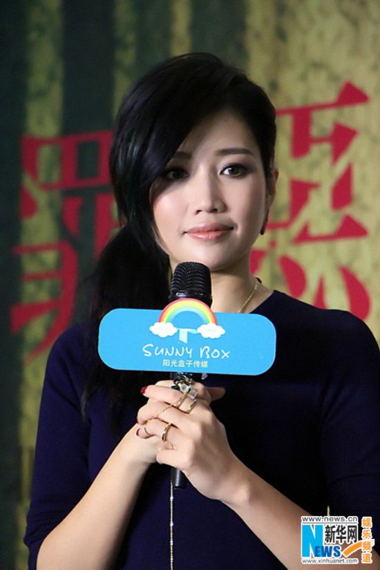 A-Lin《罪恶感》北京签唱 与粉丝共唱经典之作