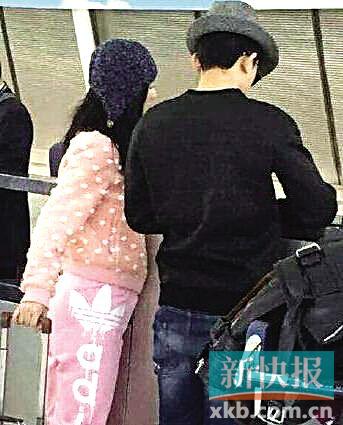 谢娜小腹凸起被疑怀孕 晒滑冰视频疑澄清传闻