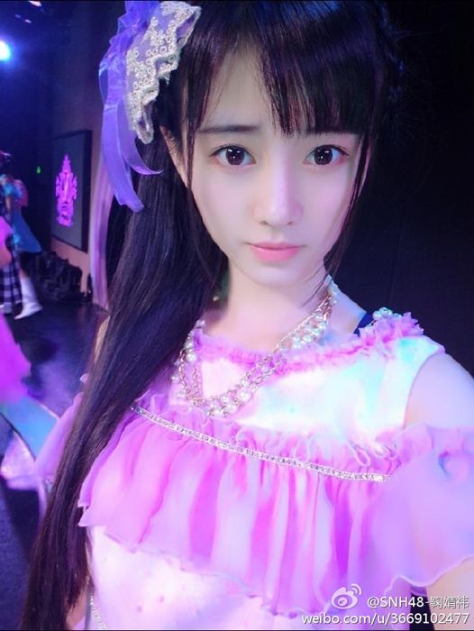 日本人心中中国第一美女鞠婧祎制服卖萌 演出