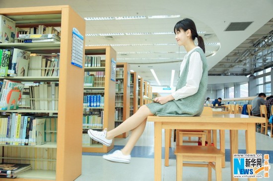 2014全国大学校花冠军陈都灵清纯照超奶茶妹