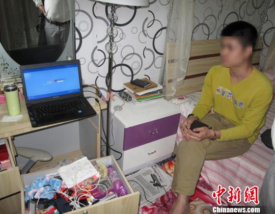 警方抓获2015年相册手机木马病毒制作传播者