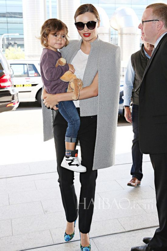 ɶ (Miranda Kerr) ɫӶףŶӸ³ķ (Flynn Bloom) Ϥ