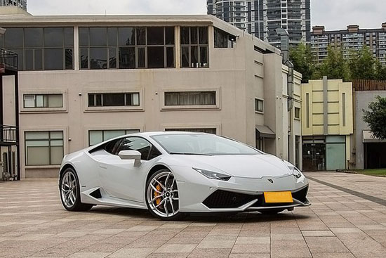 нഫ Huracan