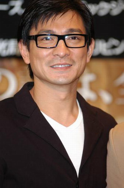 赵薇曾遭泼粪 陈冠希 遭 殴打  明星得罪黑社会后