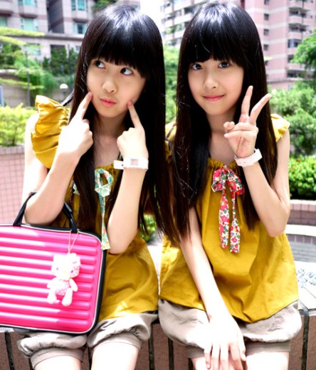 <em>双胞胎姐妹</em>走红网络 绝色姐妹花大盘点海量图