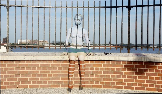 俄罗斯艺术家创作人体画作与自然景观 完美表