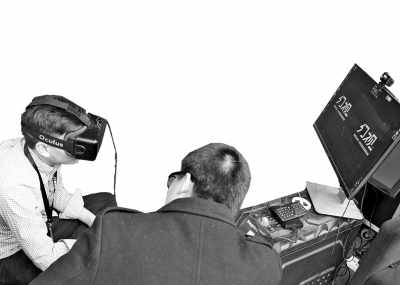 河南小伙5000元创业造3D打印机 远销加拿大新