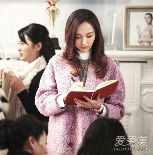 唐嫣新剧《克拉恋人》造型抢先看 迷倒韩国男