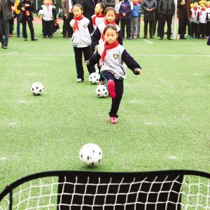 全国青少年足球培训大咖点赞江阴足球氛围