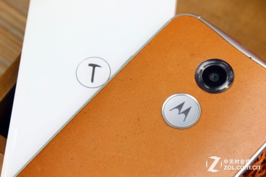 ��������ֵ���黳�� Moto X�Աȴ���T1 