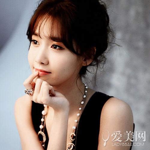 SPk AqǩhQParty Queen 