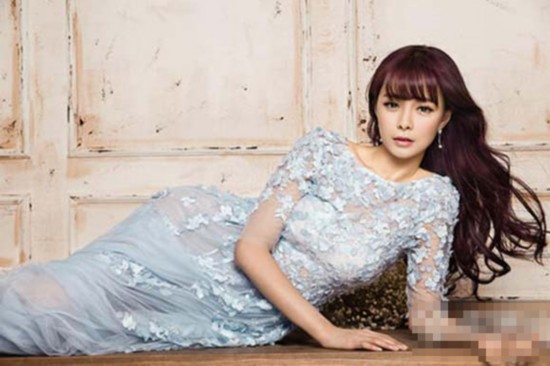 《我是歌手》2015巅峰会群星云集 沈梦辰独挑