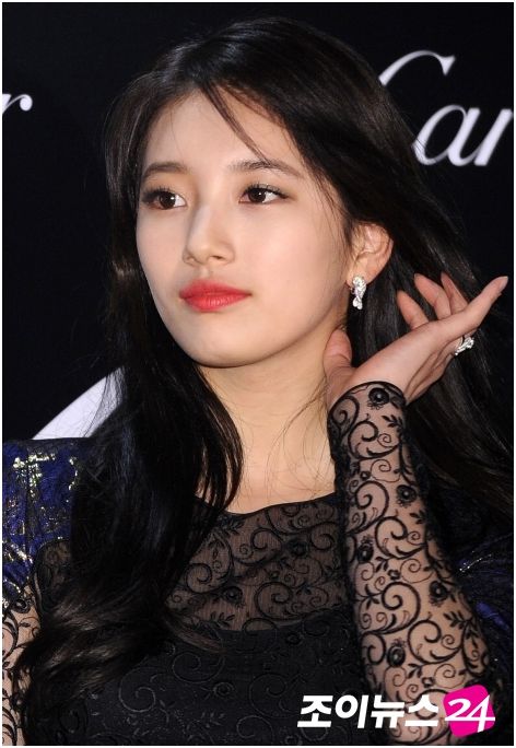 李敏镐女友秀智现身节目 如何回应恋情引关注