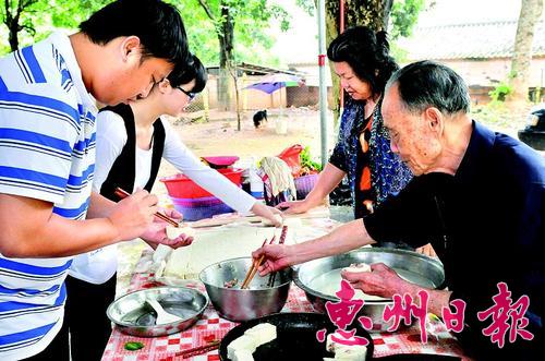 客家名菜惠州酿豆腐 传说豆腐来源于逗夫