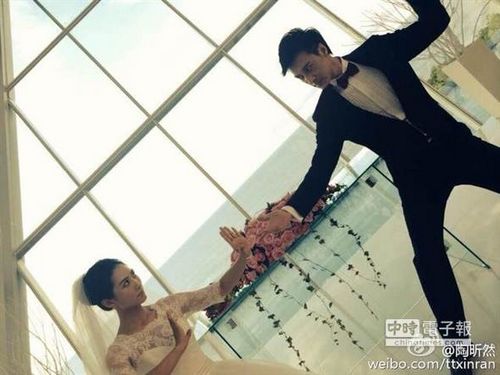 真人口乳双交姿势图_三种性爱姿势考验女人胆量(2)