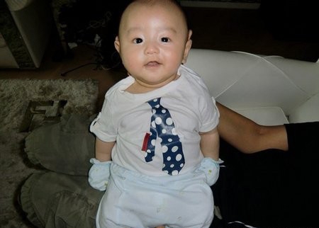 等等小肥鸡哈哈高兴 盘点明星宝贝搞怪名字