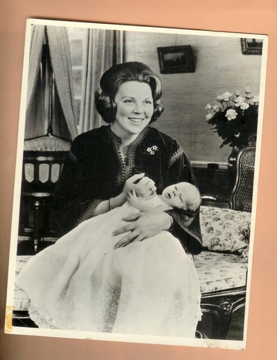 盘点欧洲女王们的美丽人生(组图)