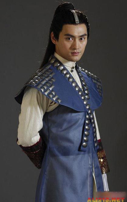 奇侠传3》主演现状 私下秘事很丰富 误打误撞进入演艺圈 袁弘