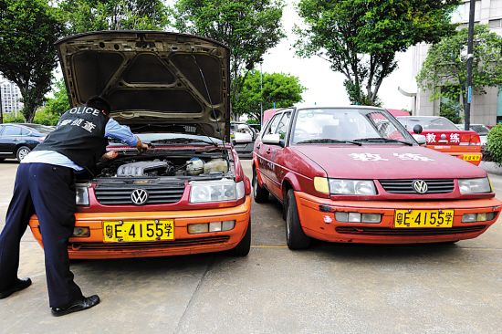 克隆教练车藏身佛山正规驾校