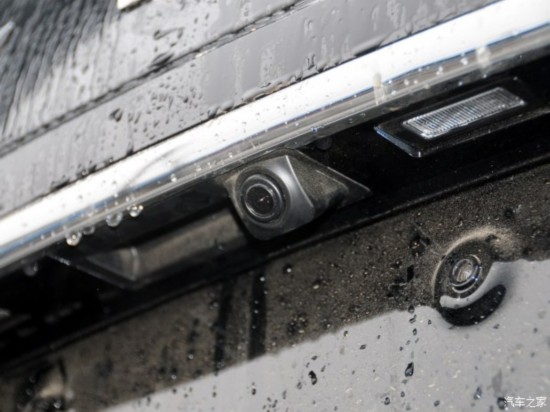 �������� ����H6 2013�� �˶��� 1.5T �ֶ�������Ӣ��