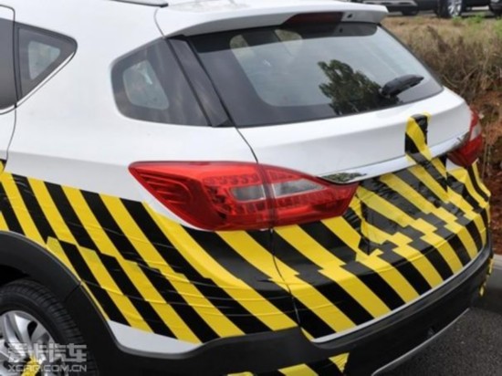 �������ȫ��С��SUV���� �Ϻ���չ����