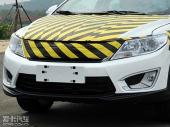 �������ȫ��С��SUV���� �Ϻ���չ����