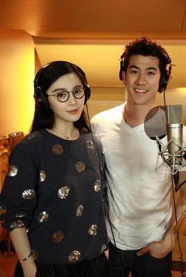 李晨疑似公开恋情马苏曾微博证实 向太秒删微