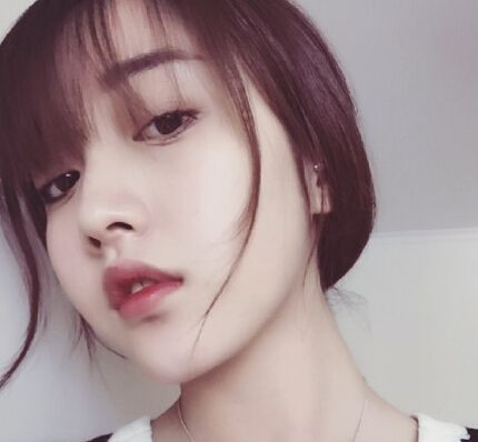 18岁中戏学霸校花萌萌哒 海量清纯美照曝光(图