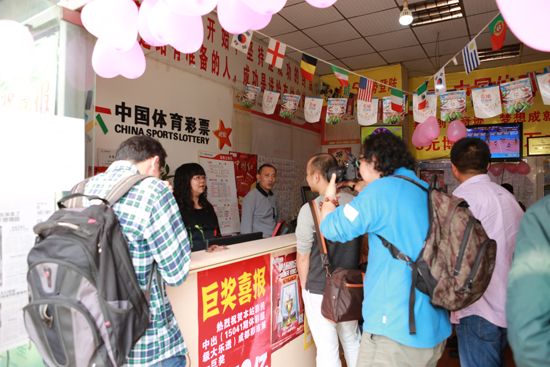 买体彩大乐透必须追加倍 四川彩民重拳出击揽