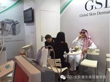 全球第一款光纤激光脱毛仪迪拜皮肤激光美容展
