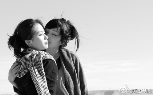 杨幂刘诗诗袁弘胡歌游埃及照曝光 网友:小姑娘变人妻