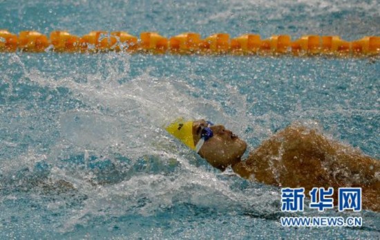 全国冠军赛:徐嘉余获男子50米仰泳冠军
