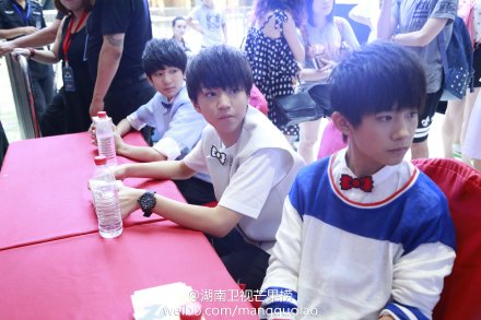 王源学霸易烊千玺爱微博 揭秘TFBOYS日常生