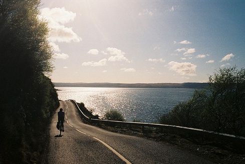 努比亚无边框手机Z9屏幕初秀 无边精彩尽收视