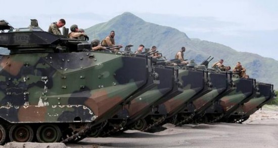 美菲“肩並肩”軍演拉開帷幕 距黃岩島220公裡