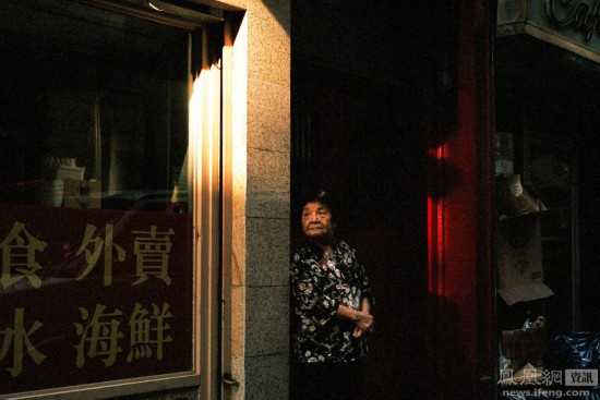 摄影师镜头下的美国华裔身份