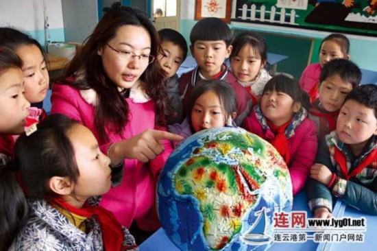 连云港开展保护环境活动 号召学生从自身做起