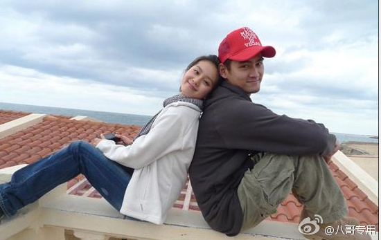 杨幂刘诗诗袁弘胡歌游埃及照曝光 网友:小姑娘